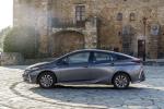 Toyota Prius Plug-in Hybrid 2016 года